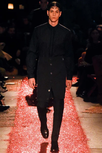 Look 2